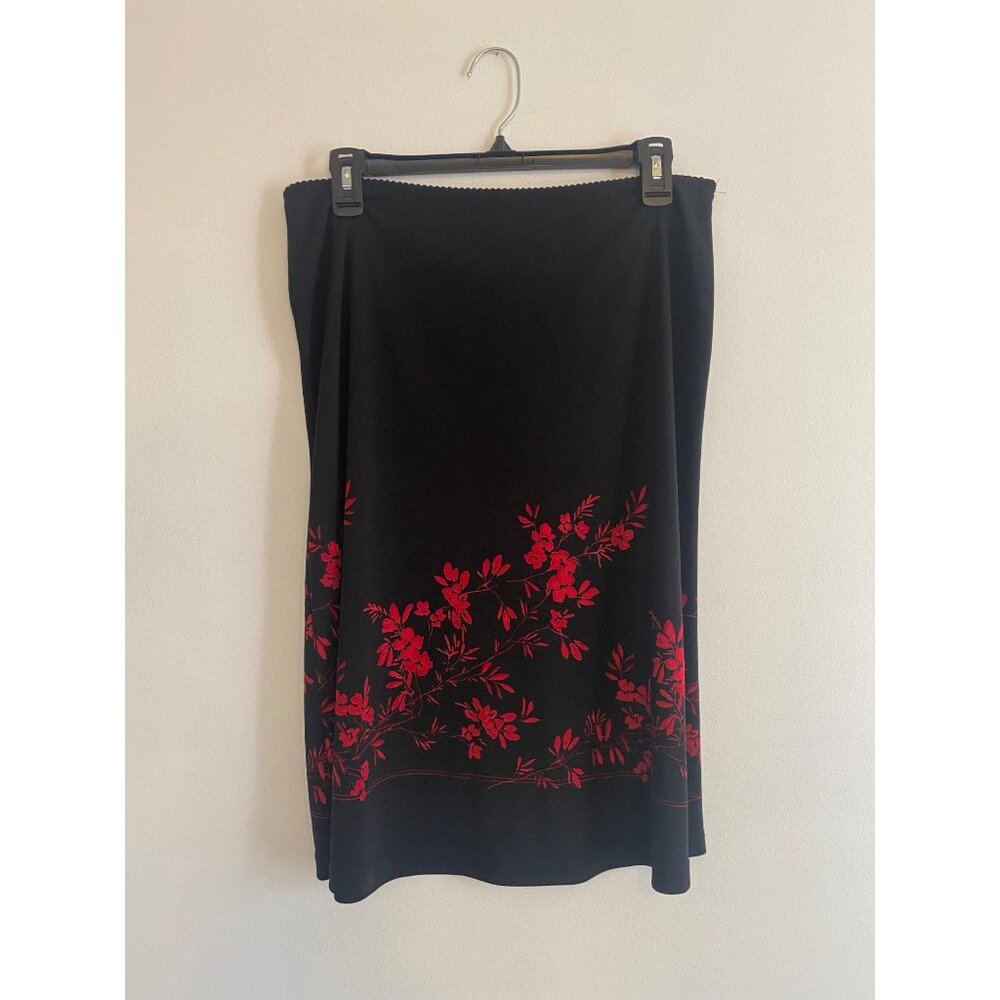 Y2K Express Women’s Black Stretchy Skirt With Red Floral Print Size L